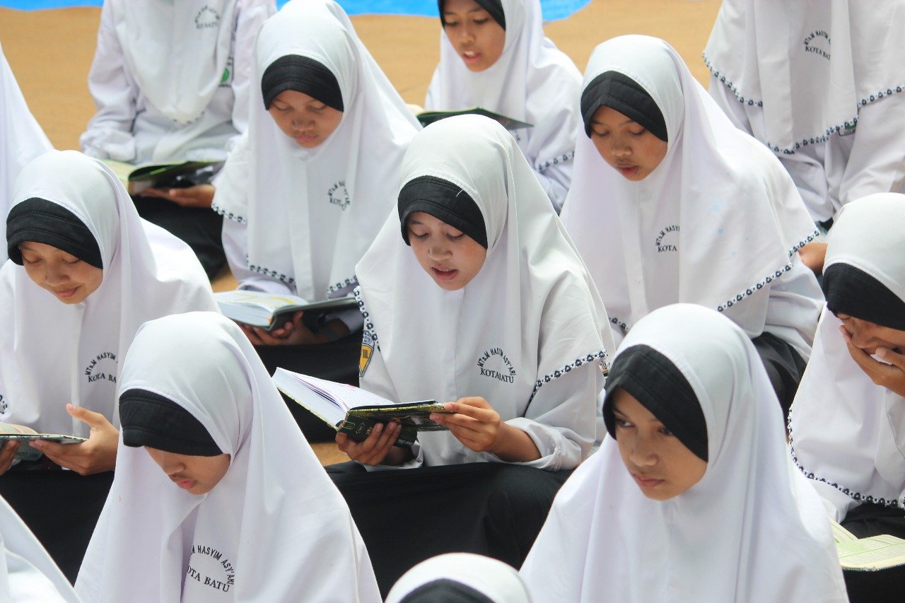 Mencetak Generasi Qur'ani, Semaan Kubro Bil Ghoib Juz 29-30 Selesai dengan Khidmat